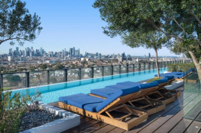 FLEMINGTON - Melbourne City Views